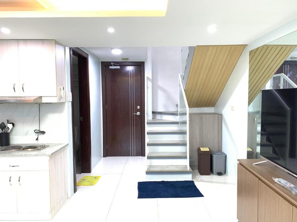 2 Bedroom Condo Unit With City And Mountain View 宿务 外观 照片