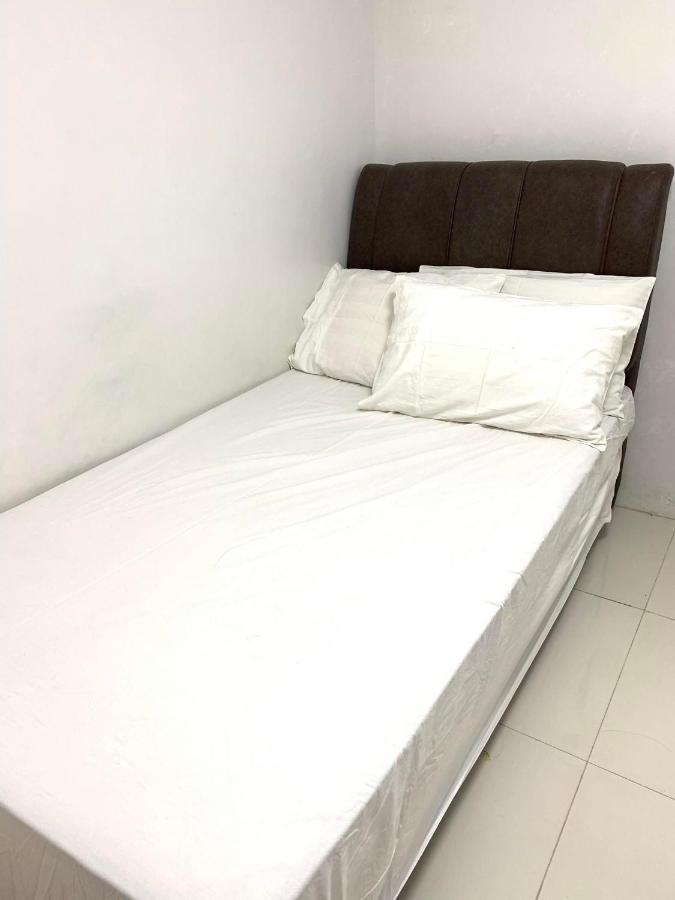 2 Bedroom Condo Unit With City And Mountain View 宿务 外观 照片