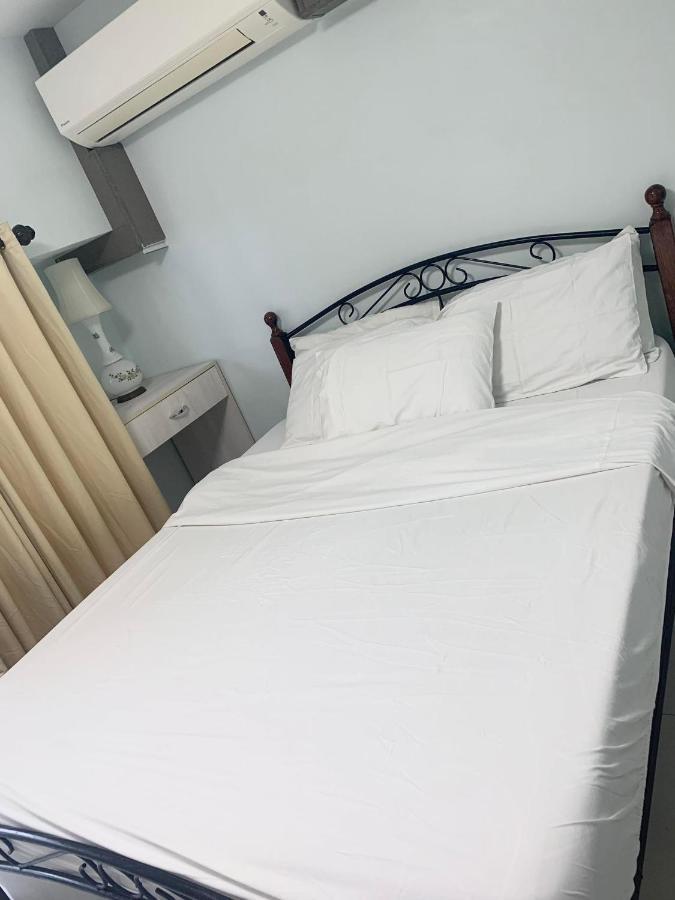 2 Bedroom Condo Unit With City And Mountain View 宿务 外观 照片