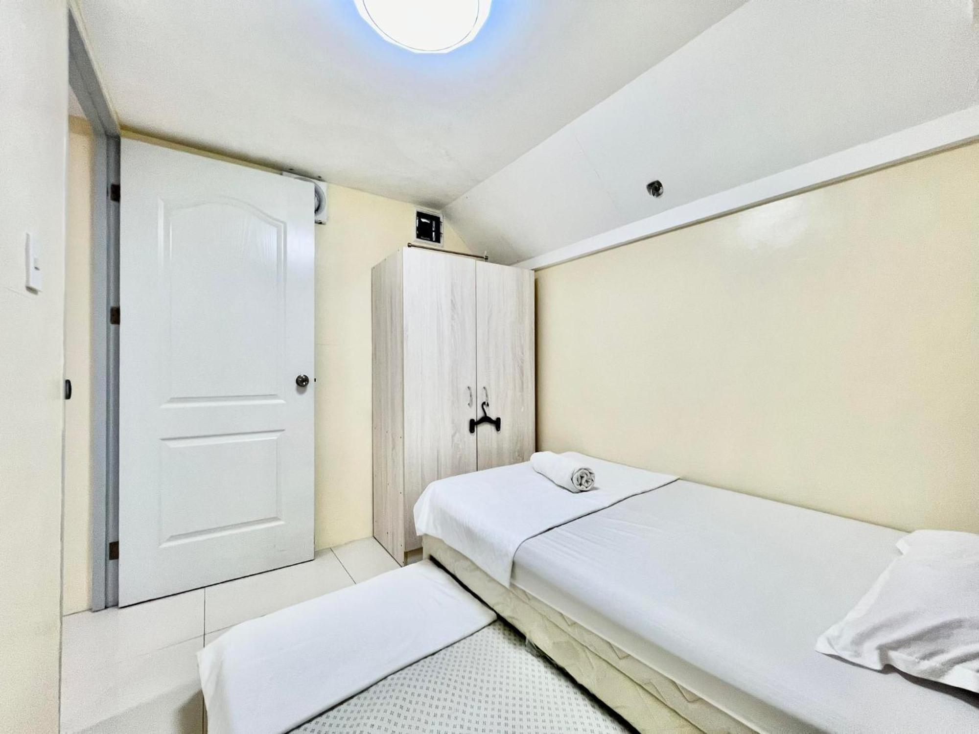2 Bedroom Condo Unit With City And Mountain View 宿务 外观 照片